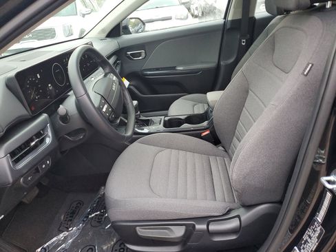 Used 2025 Kia K4 EX image 19