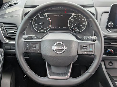 Certified 2025 Nissan Rogue SV w/ SV Premium Package FWD image 11