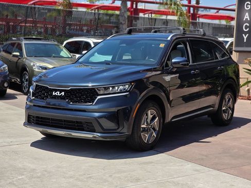 Used 2022 Kia Sorento S FWD image 5