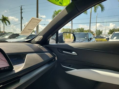 Used 2024 Cadillac XT4 Sport FWD image 31