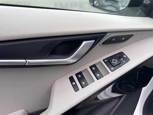 Used 2023 Kia Niro Wave w/ Wave Preserve Package image 27