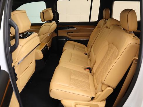 Used 2022 Jeep Grand Wagoneer Series III w/ Flexible Seating Group image 22