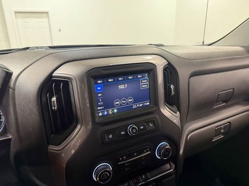 Used 2023 Chevrolet Silverado 1500 Custom image 78