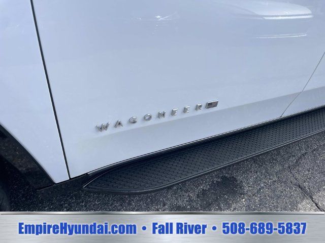Used 2024 Jeep Wagoneer Series II w/ Flexible Seating Group AWD/4WD image 13