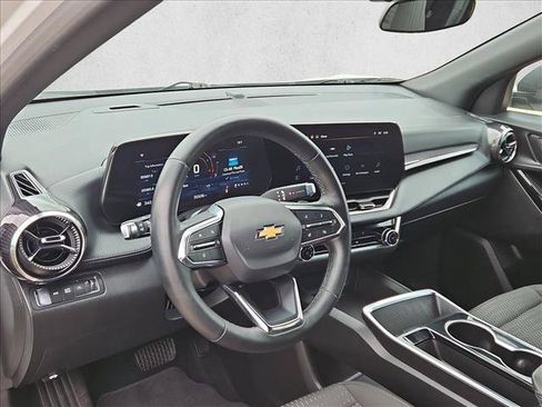 Certified 2025 Chevrolet Equinox LT AWD/4WD image 10