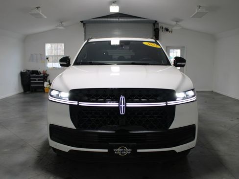 Used 2025 Lincoln Navigator Reserve w/ Jet Appearance Package image 62