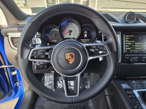 Used 2016 Porsche Macan S image 13