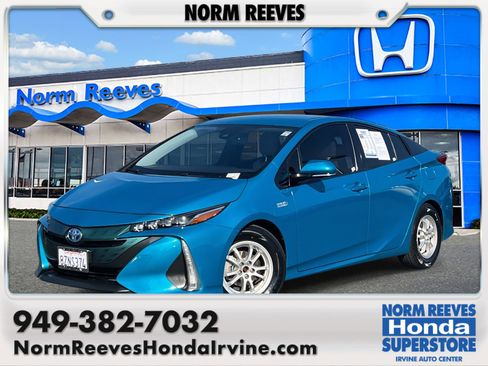 Used 2017 Toyota Prius Prime Plus w/ Carpet Mat Package image 1
