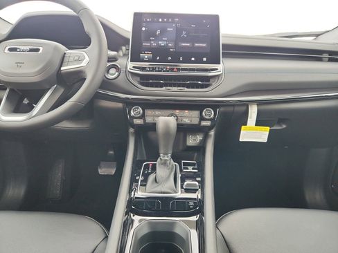 New 2026 Jeep Compass Latitude image 11