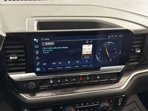 Used 2025 Chevrolet Silverado 3500 LTZ w/ LTZ Plus Package image 18