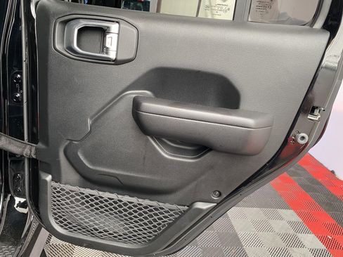 Used 2020 Jeep Wrangler Unlimited Sport S AWD/4WD image 10