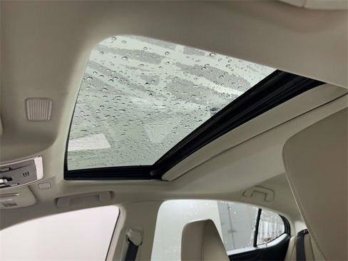 Used 2019 Lexus ES 350 image 31