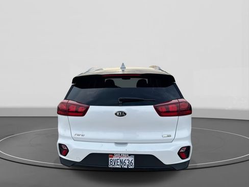 Used 2020 Kia Niro LXS image 6