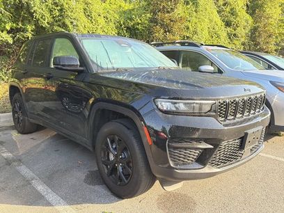 Used 2024 Jeep Grand Cherokee Altitude