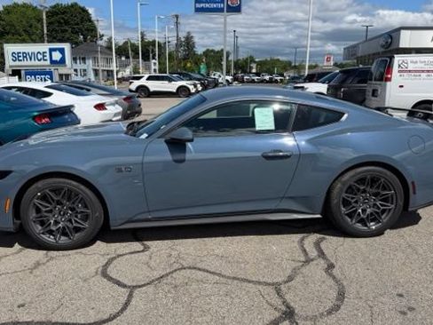 New 2026 Ford Mustang GT Premium w/ GT Performance Package RWD image 4
