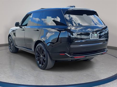 Certified 2025 Land Rover Range Rover SE image 7