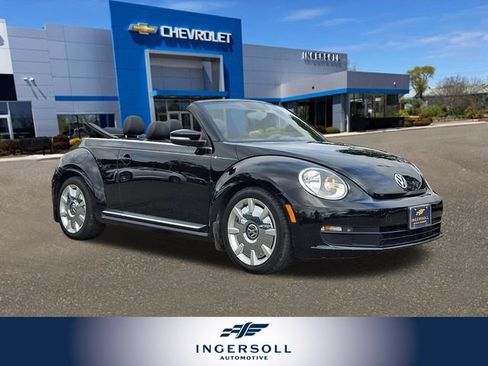 Used 2013 Volkswagen Beetle 2.5 FWD image 1