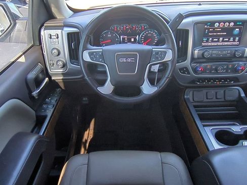Used 2018 GMC Sierra 1500 SLT image 16