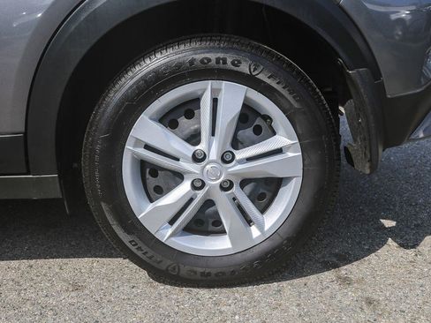 Certified 2025 Nissan Kicks Play S FWD image 10