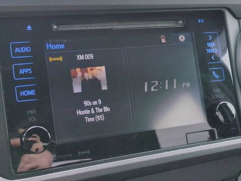 Used 2018 Toyota Tacoma TRD Sport image 15