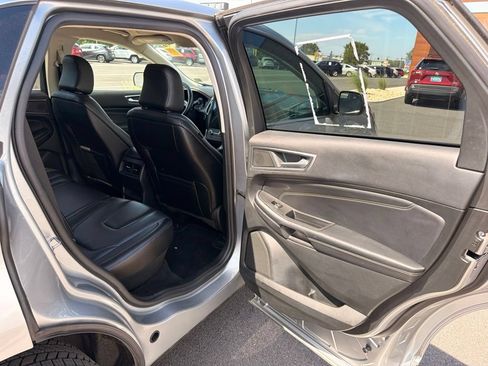 Used 2022 Ford Edge Titanium AWD/4WD image 15
