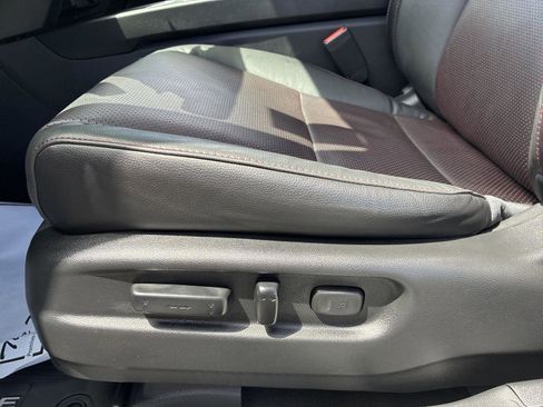 Certified 2025 Honda Ridgeline Black Edition image 23