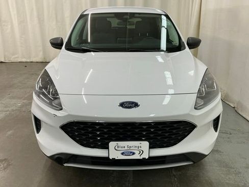 Used 2022 Ford Escape SE image 8