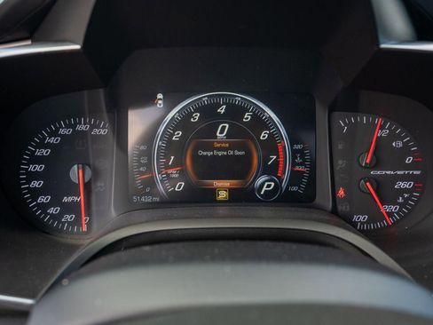Used 2016 Chevrolet Corvette Stingray Coupe RWD image 24