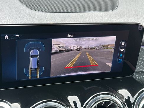 Certified 2025 Mercedes-Benz GLB 250 image 19