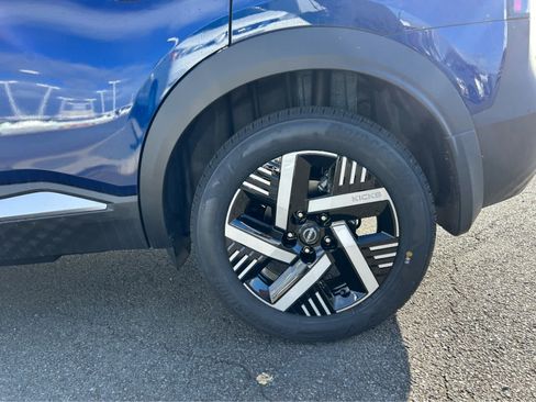 New 2026 Nissan Kicks SV image 5