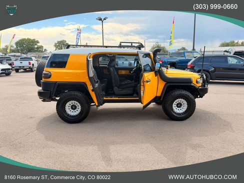 Used 2008 Toyota FJ Cruiser 4WD image 5