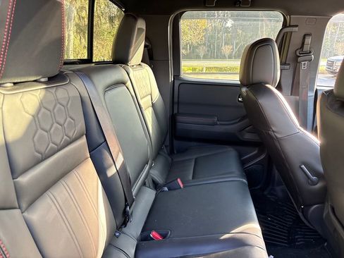 Used 2023 Nissan Frontier Pro-X w/ Pro-X Premium Package image 29