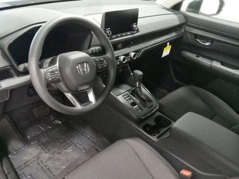 Used 2025 Honda CR-V LX image 9