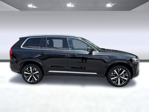 New 2026 Volvo XC90 B5 Core w/ Protection Package AWD/4WD image 8