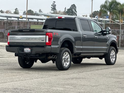 Certified 2019 Ford F350 Platinum w/ Platinum Ultimate Package image 4