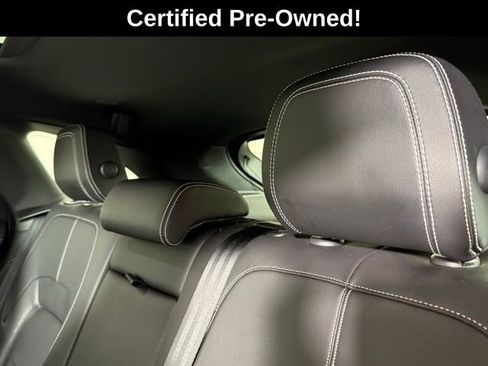 Certified 2023 Jaguar F-PACE R-Dynamic S image 21