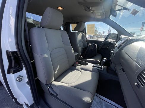 Used 2018 Nissan Frontier S image 29