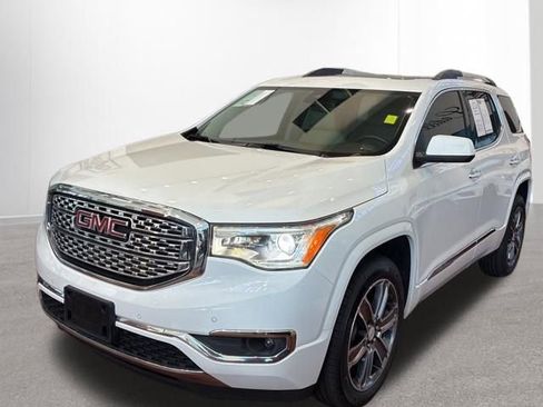 Used 2019 GMC Acadia Denali image 6
