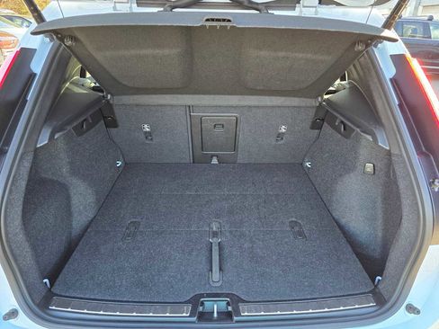 Certified 2025 Volvo XC40 B5 Plus image 14