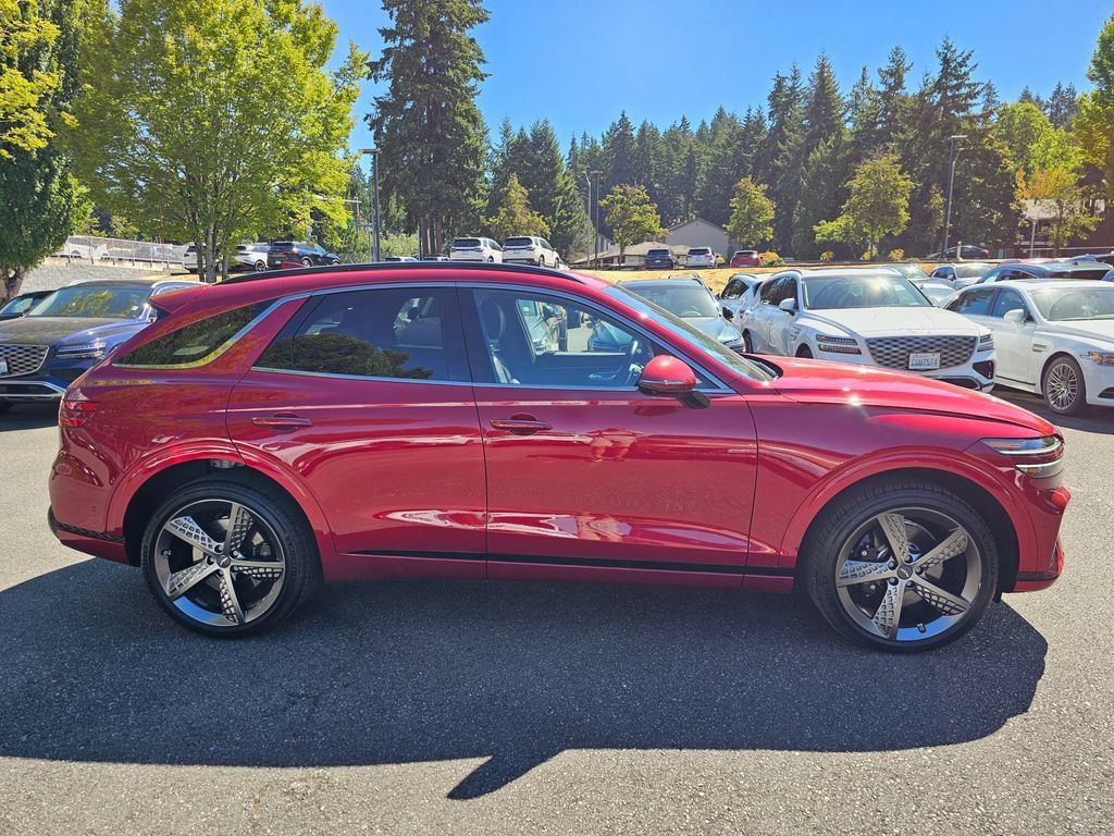 Used 2025 Genesis GV70 3.5T Sport w/ Sport Advanced Package AWD/4WD image 4