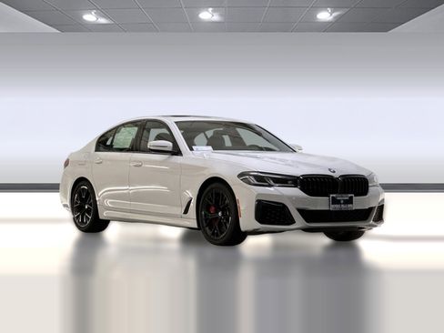 Certified 2023 BMW 540i w/ M Sport Package image 6