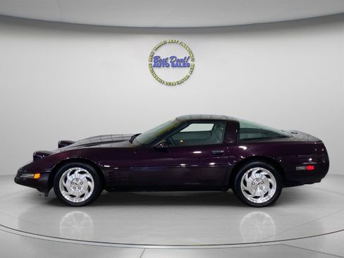 Used 1993 Chevrolet Corvette Coupe RWD image 3