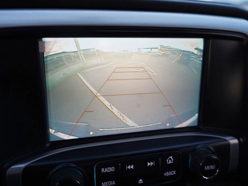 Used 2018 GMC Sierra 1500 SLT w/ SLT Preferred Package image 24