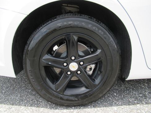 Used 2024 Chevrolet Malibu LS FWD image 8