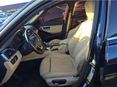 Used 2017 BMW 330i xDrive Sedan AWD/4WD image 3