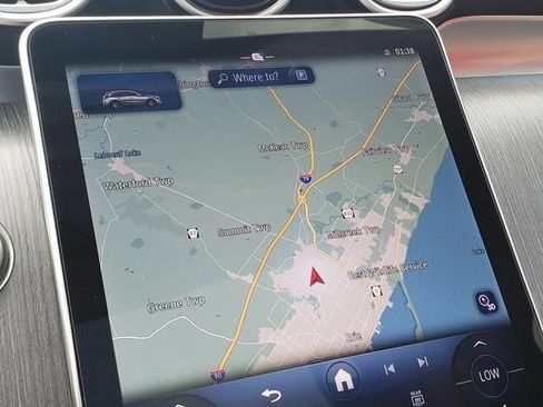 Used 2025 Mercedes-Benz GLC 300 GLC 300 image 26