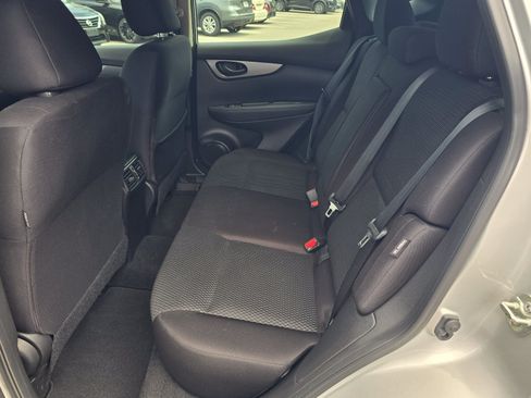 Used 2021 Nissan Rogue Sport S FWD image 11