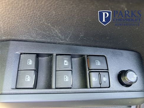 Used 2021 Toyota Tacoma SR w/ SR Convenience Package image 17