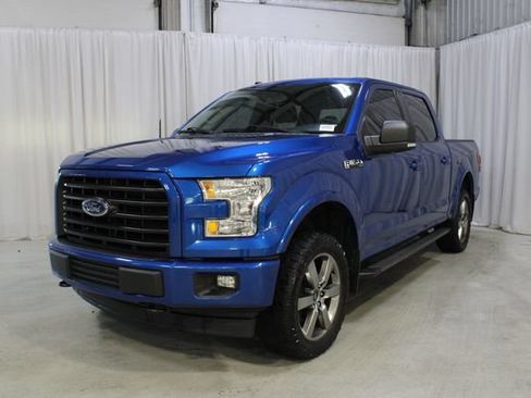 Used 2017 Ford F150 XLT w/ Equipment Group 302A Luxury AWD/4WD image 34