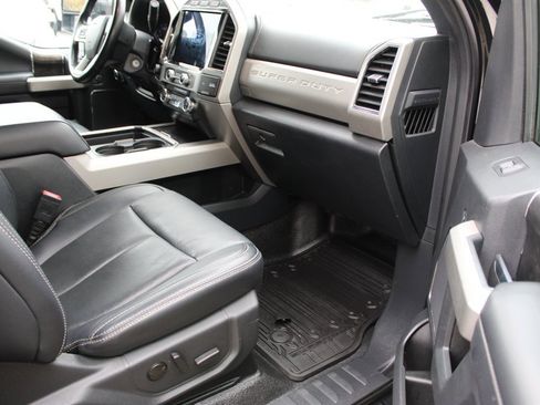 Used 2022 Ford F450 Lariat w/ Lariat Value Package image 12